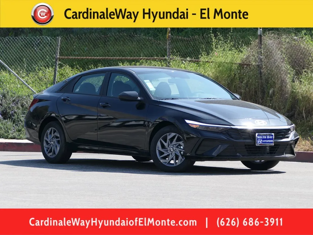 New 2024 Hyundai Elantra SEL