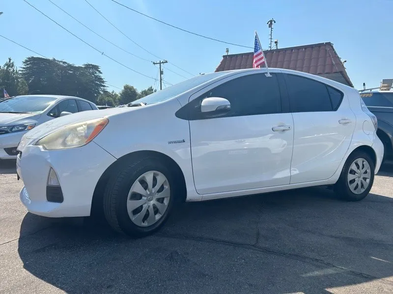 Used 2016 Toyota Prius Two