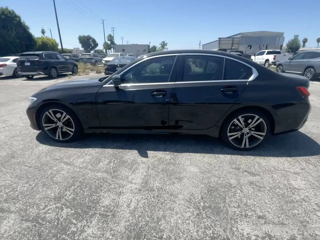 Used 2021 BMW 330e w/ Convenience Package