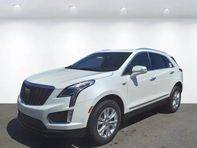 New 2025 Cadillac XT5 Luxury