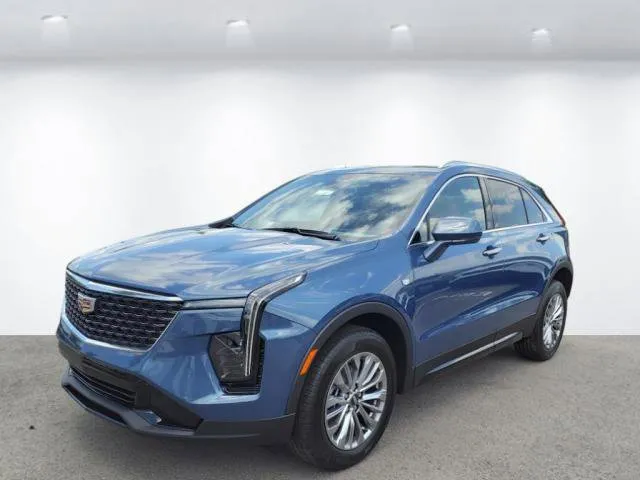 New 2024 Cadillac XT4 Premium Luxury