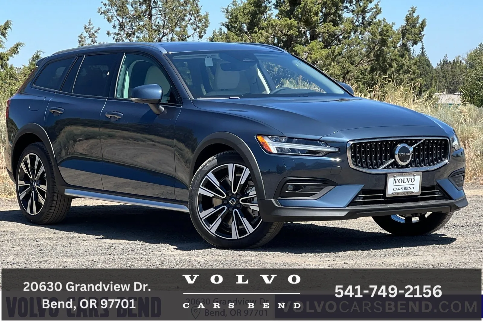 New 2024 Volvo XC40 Recharge Plus w/ Protection Package Premier