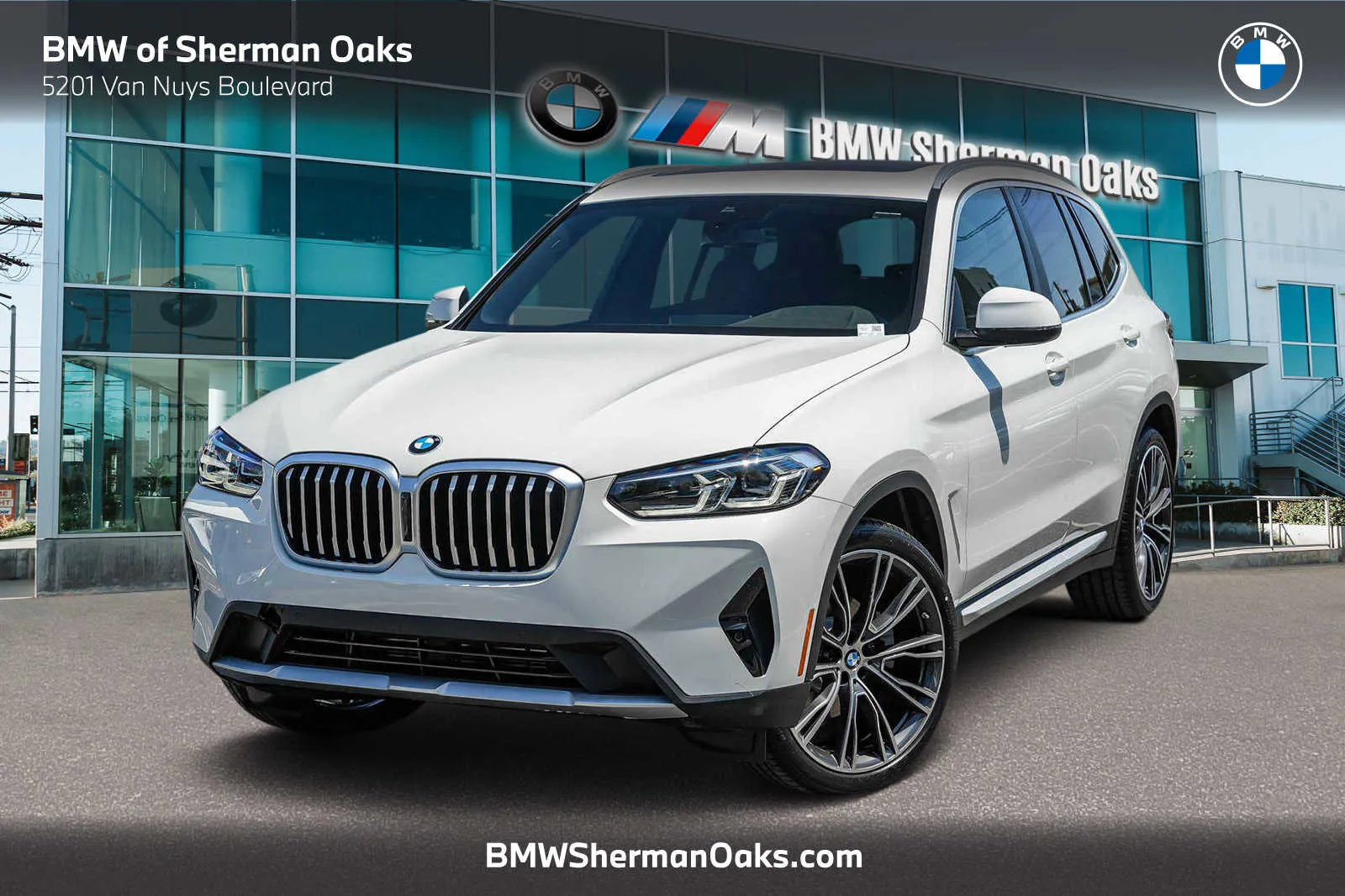 New 2024 BMW 330i Sedan w/ Convenience Package