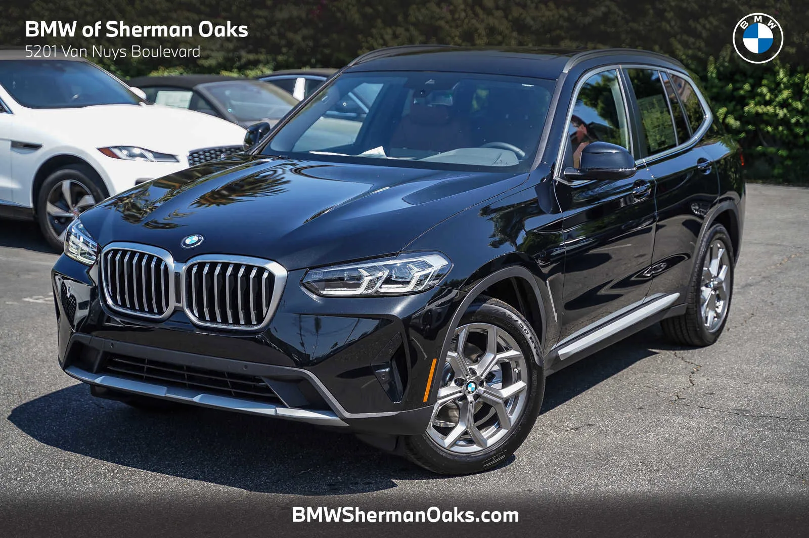 New 2024 BMW X4 xDrive30i w/ Convenience Package