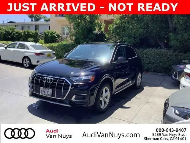 Used 2021 Volkswagen Tiguan SE w/ Panoramic Sunroof Package