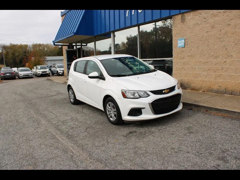 Used 2009 Pontiac G6 Sedan w/ Sun And Sound Package