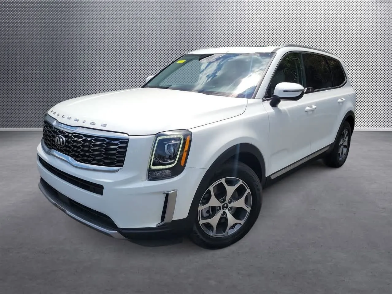 Used 2017 Land Rover Discovery HSE Luxury