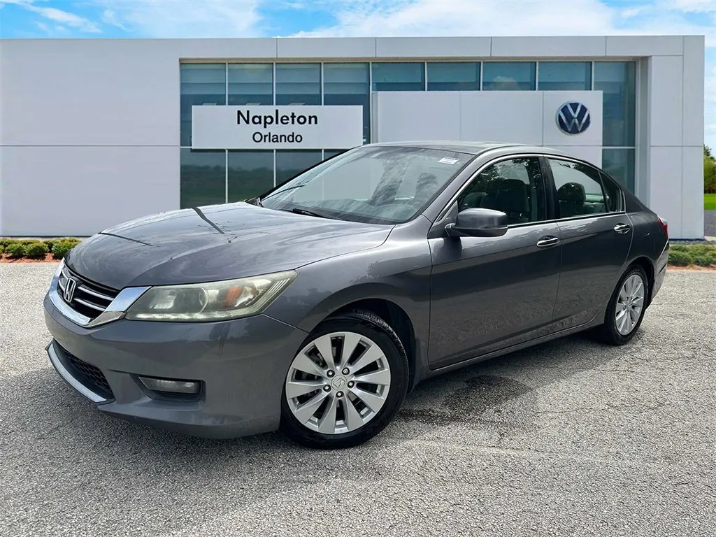 Used 2017 Volkswagen Passat 1.8T SE