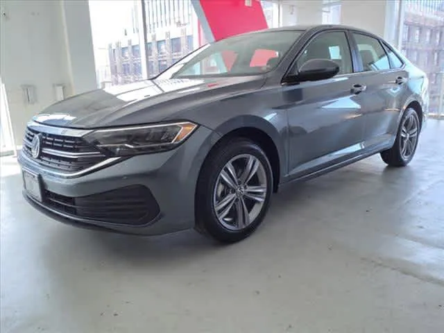 Used 2020 Volkswagen Tiguan SE w/ Panoramic Sunroof Package