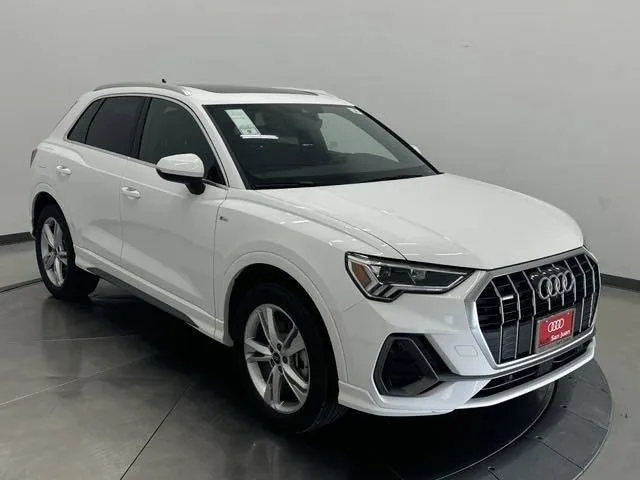 New 2024 Audi Q3 2.0T Premium