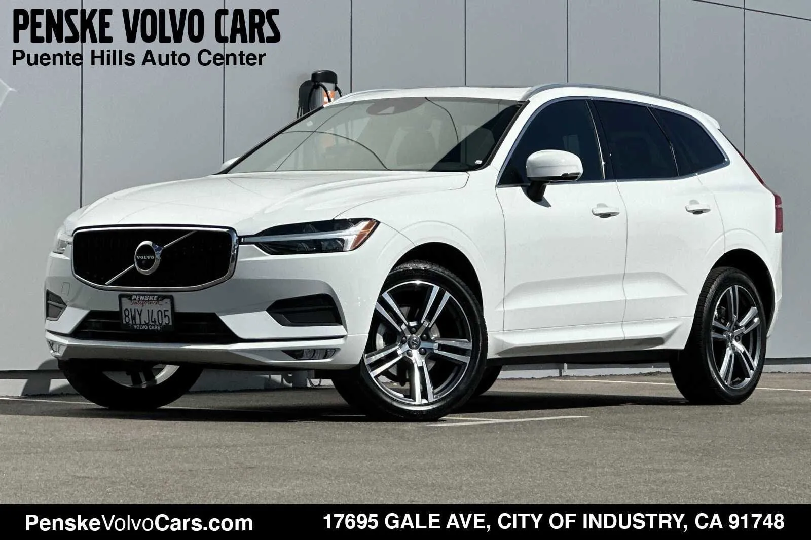 Certified 2021 Volvo XC60 T5 Momentum w/ Advanced Package