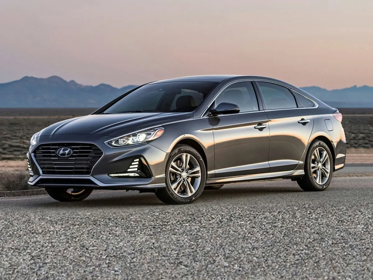 Used 2019 Hyundai Sonata Limited w/ Ultimate Package 04