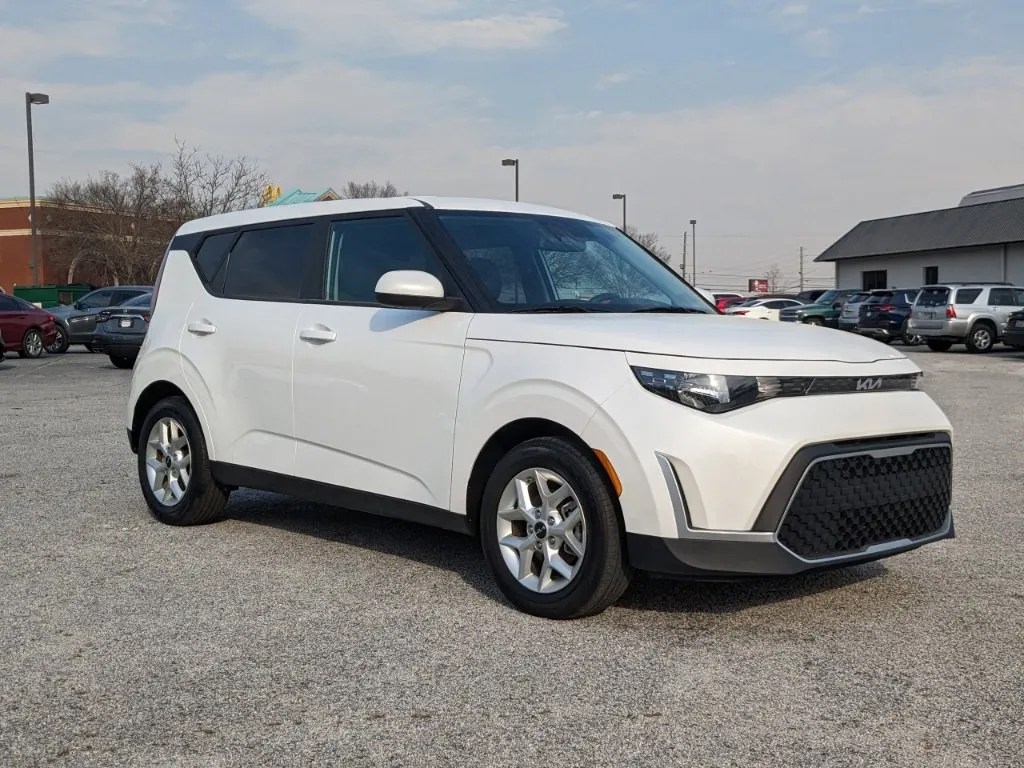 Used 2014 Chevrolet Traverse LT