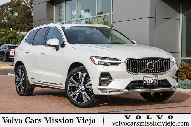 New 2024 Volvo XC40 B5 Core w/ Protection Package Premier