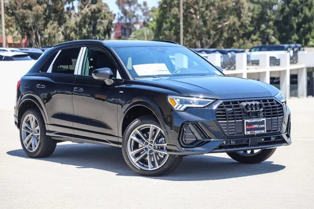 New 2024 Audi Q3 2.0T Premium