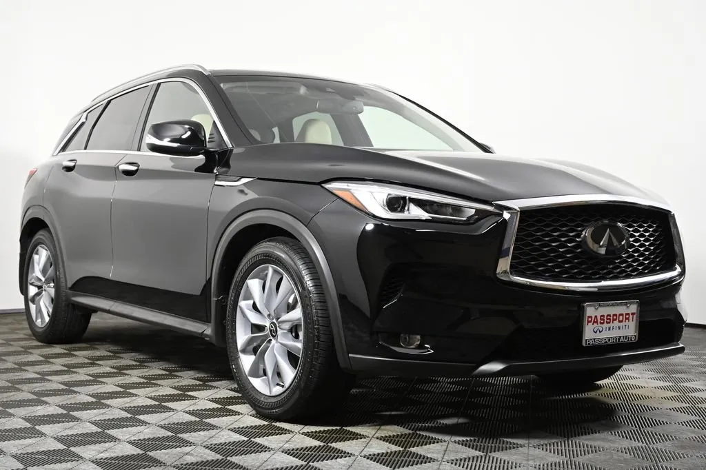 Certified 2019 INFINITI QX60 Luxe w/ Essential Package