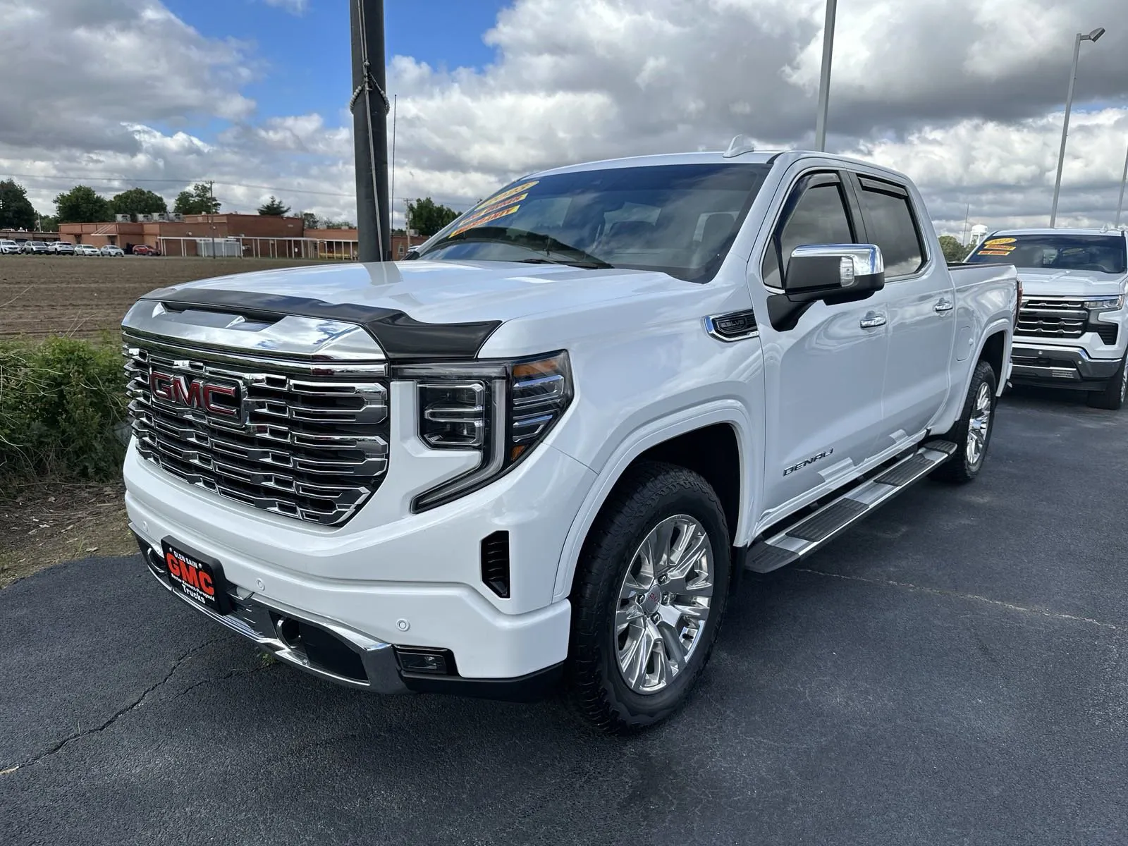 Used 2023 GMC Terrain SLT