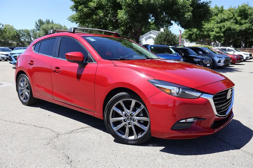 Used 2018 Nissan Rogue SV