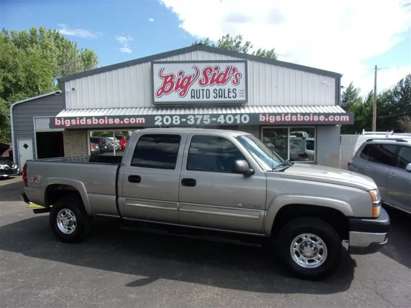 Used 2010 Nissan Titan SE w/ SE Value Truck Pkg