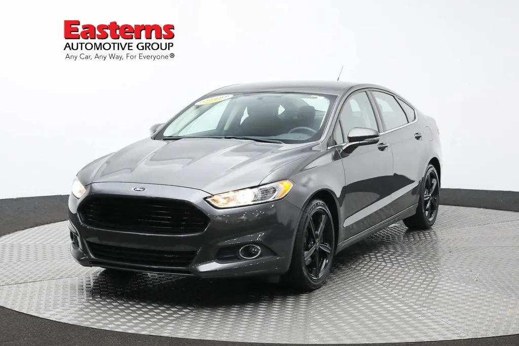 Used 2016 Ford Fusion SE