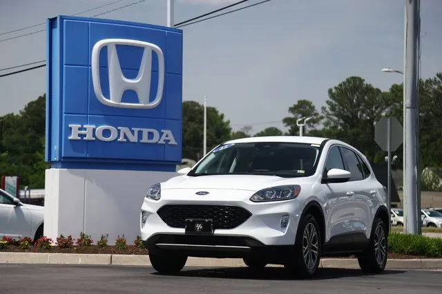 Used 2020 Hyundai Elantra SEL w/ Cargo Package (C1)
