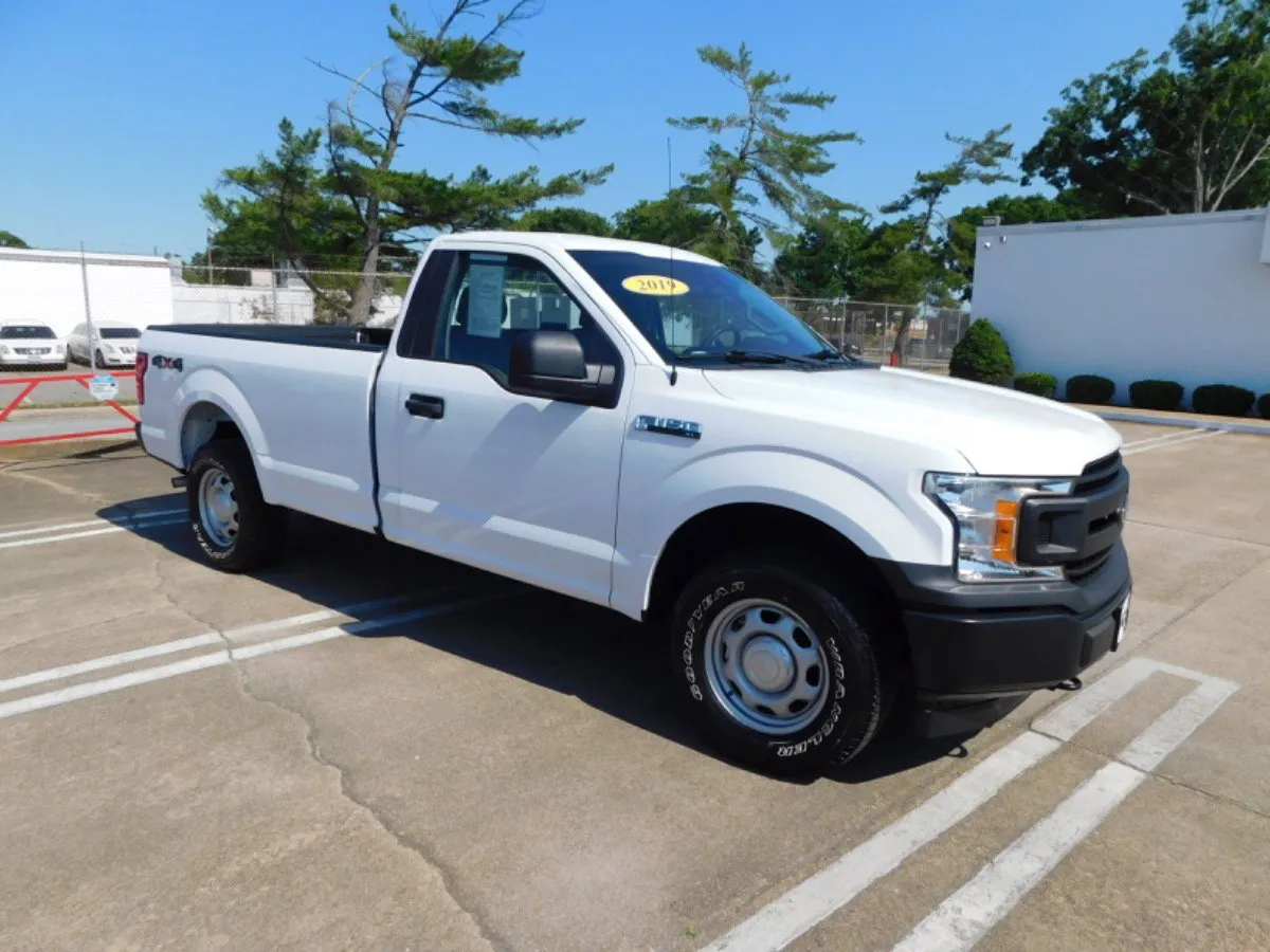 Used 2013 Chevrolet Express 4500 w/ Shuttle Bus Package