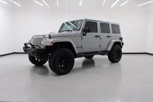 Used 2016 Jeep Wrangler Unlimited Sahara w/ Connectivity Group