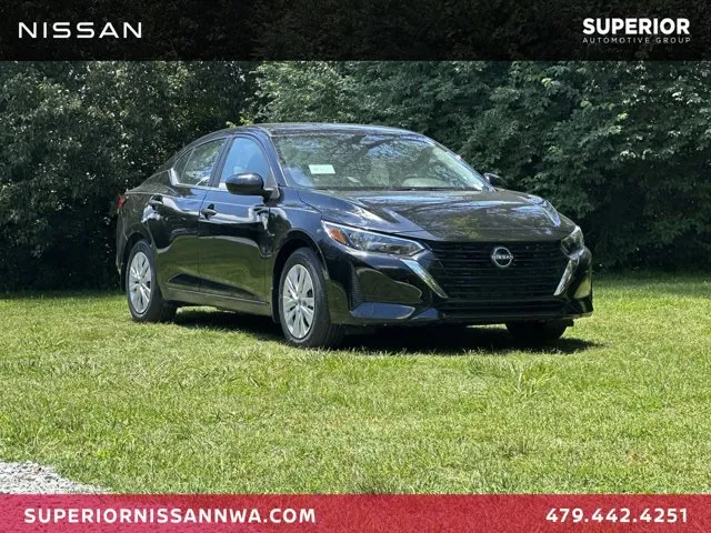 New 2024 Nissan Versa SV w/ Trunk Package