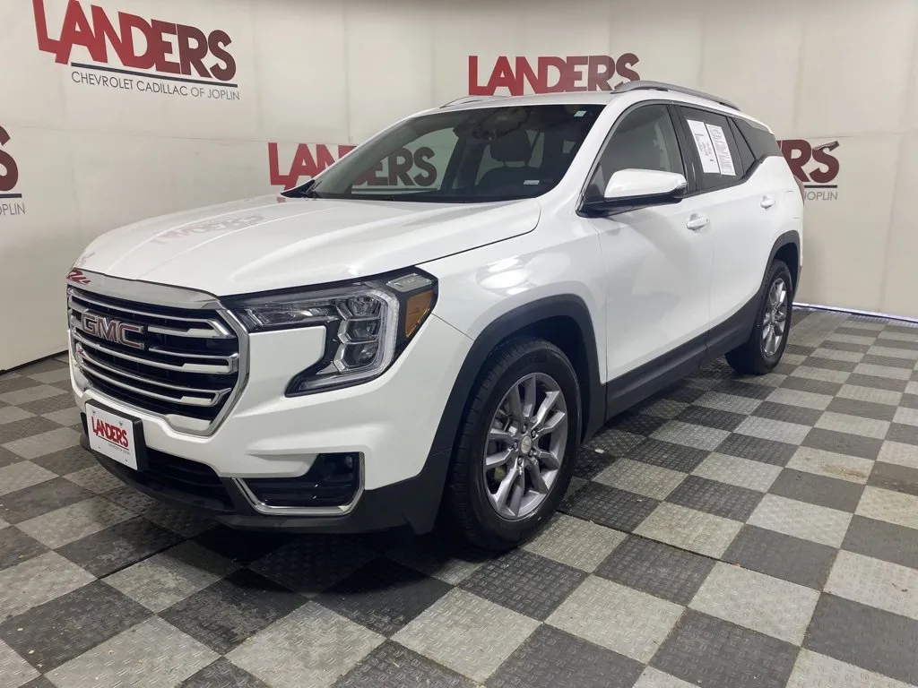 Used 2017 GMC Acadia Denali w/ Technology Package