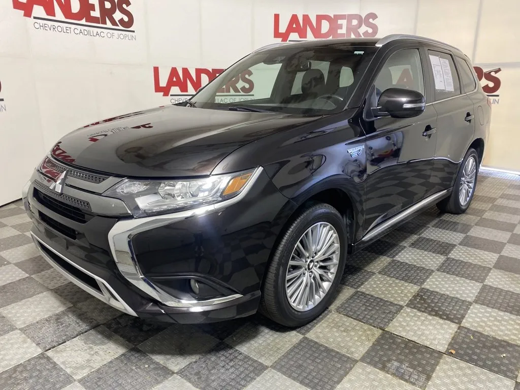 Used 2018 Chevrolet Traverse LT