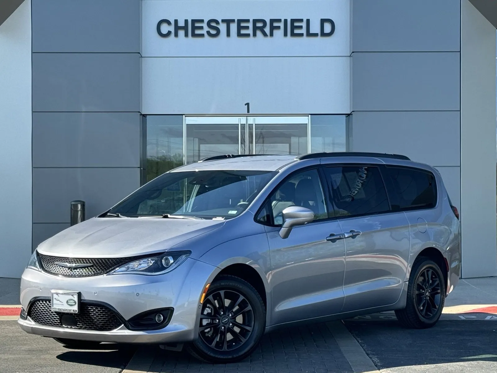 Used 2020 Chrysler Pacifica Touring-L w/ Advanced Safetytec Group