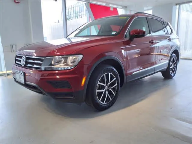 Used 2022 Volkswagen Taos SE