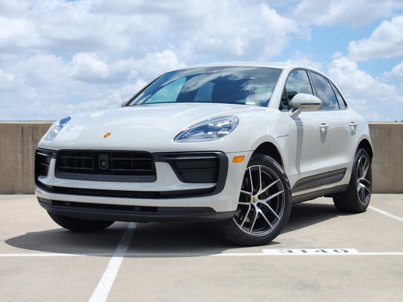 Certified 2022 Porsche Macan