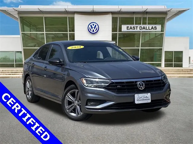 Used 2021 Volkswagen Tiguan SE w/ Panoramic Sunroof Package