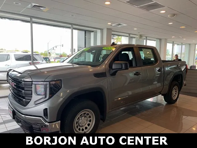 New 2024 GMC Terrain SLT