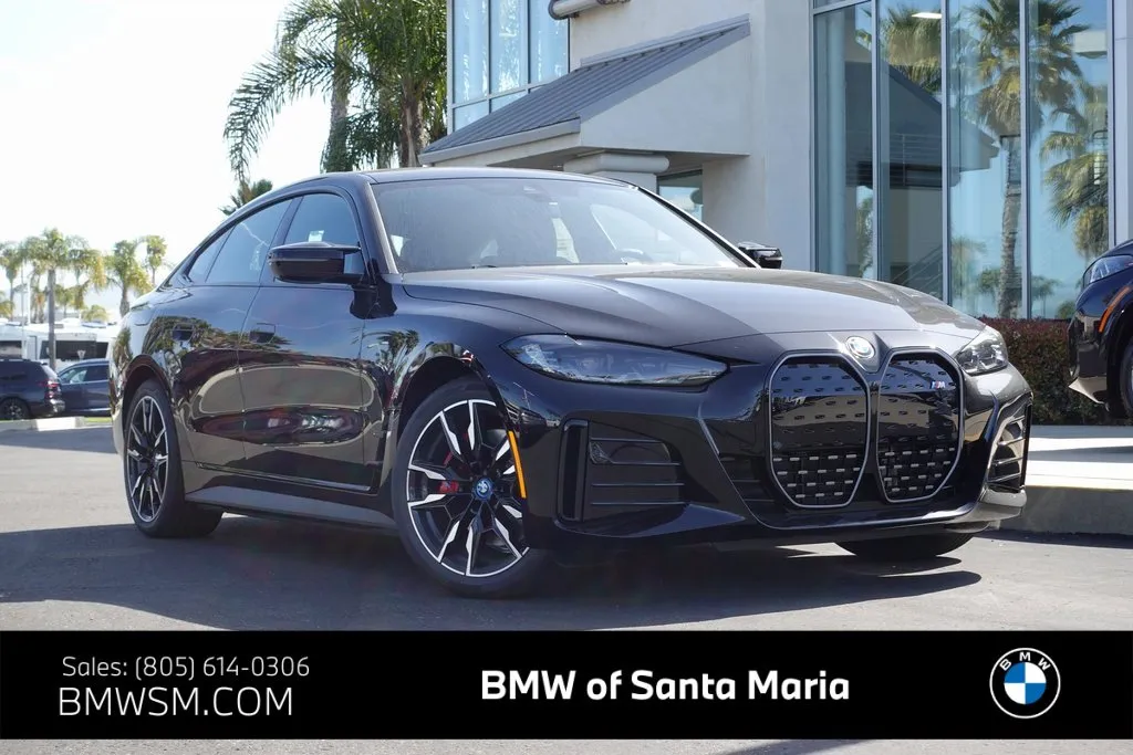 New 2024 BMW 530i w/ Convenience Package