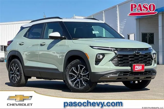 New 2025 Chevrolet Trax ACTIV w/ Driver Confidence Package