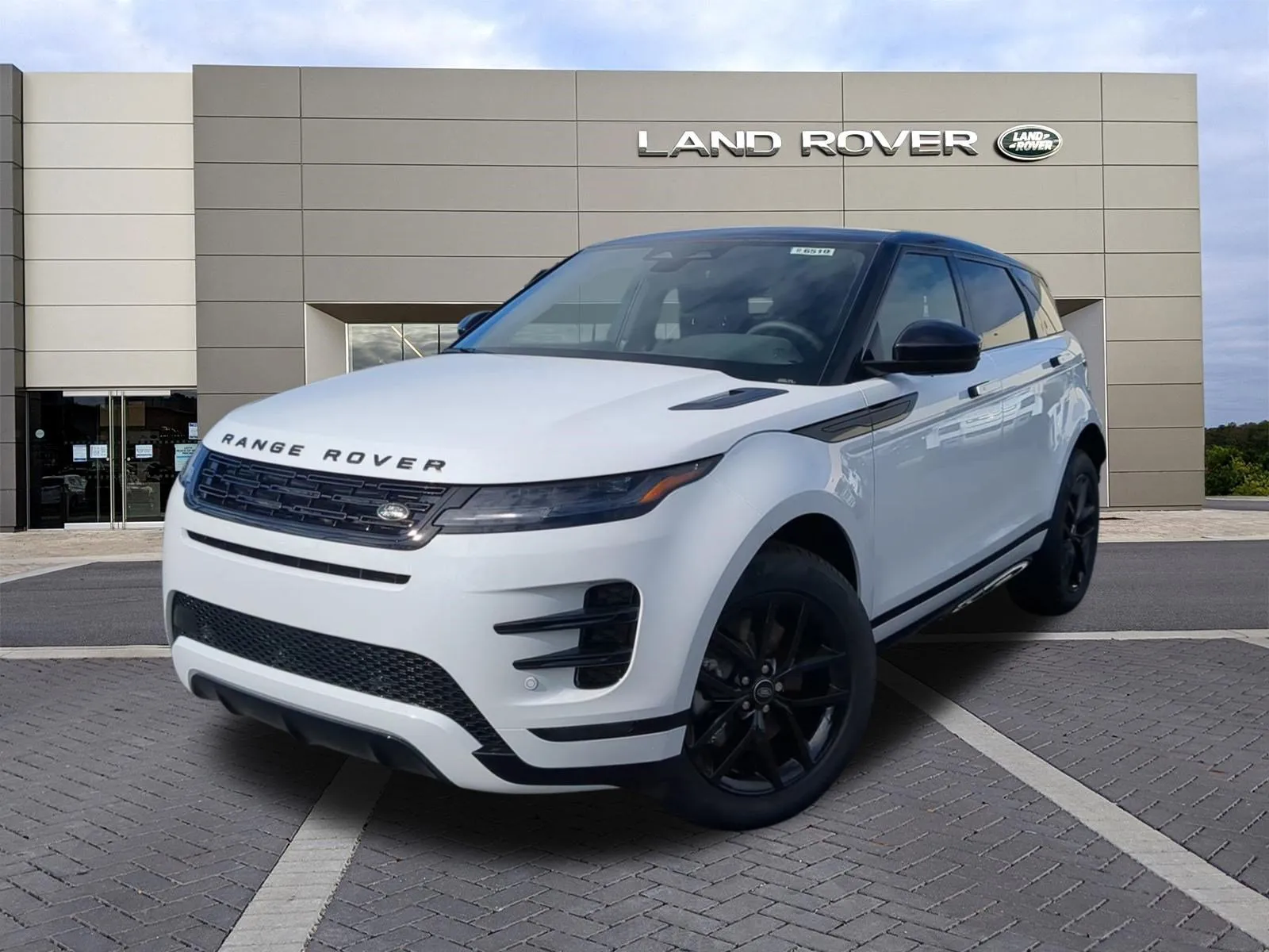 New 2024 Land Rover Discovery Sport S