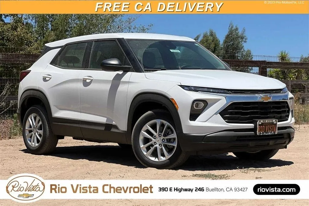 New 2025 Chevrolet Trax ACTIV w/ Driver Confidence Package