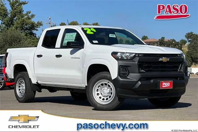 New 2024 Chevrolet Equinox EV LT w/ LPO, Blackout Package