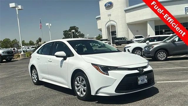Used 2021 Nissan Kicks SV