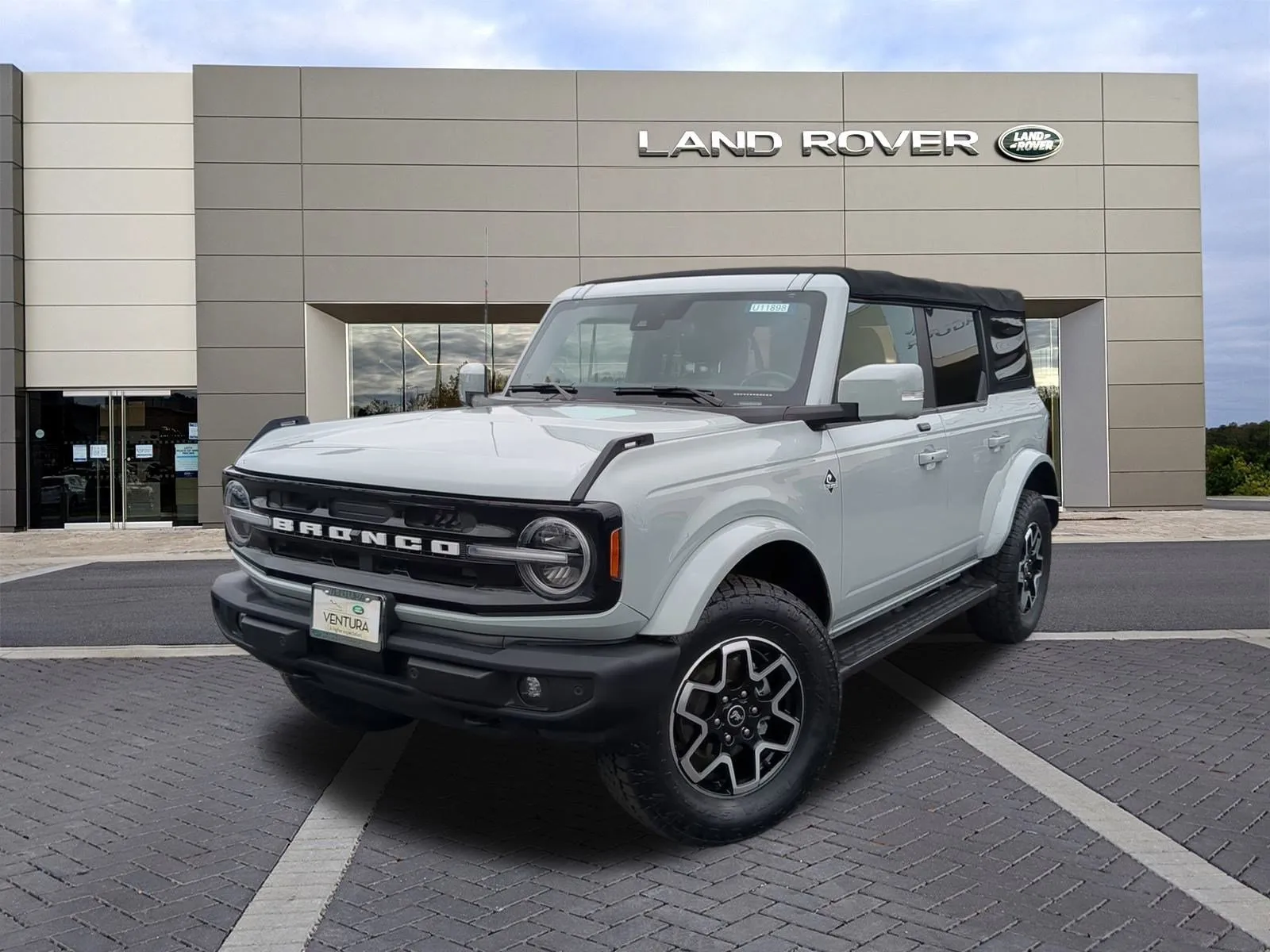 Certified 2023 Land Rover Range Rover Velar S