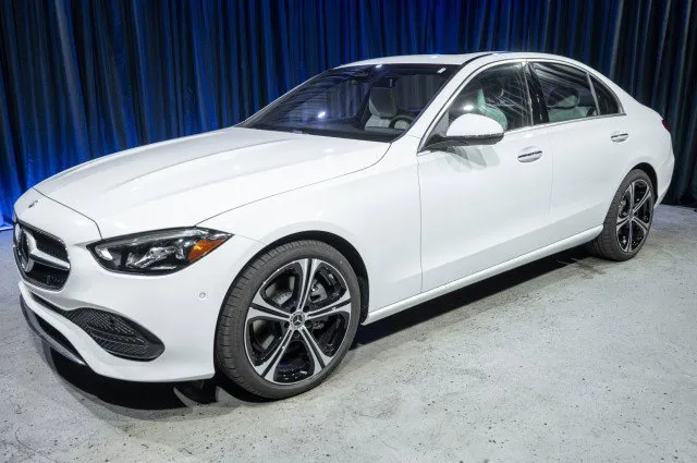 New 2025 Mercedes-Benz GLA 250 4MATIC