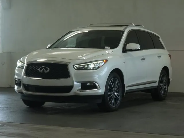 Used 2018 Nissan Rogue SV