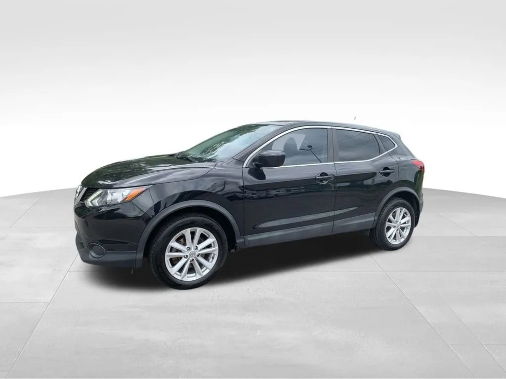 Used 2017 Nissan Rogue Sport S w/ S Appearance Package