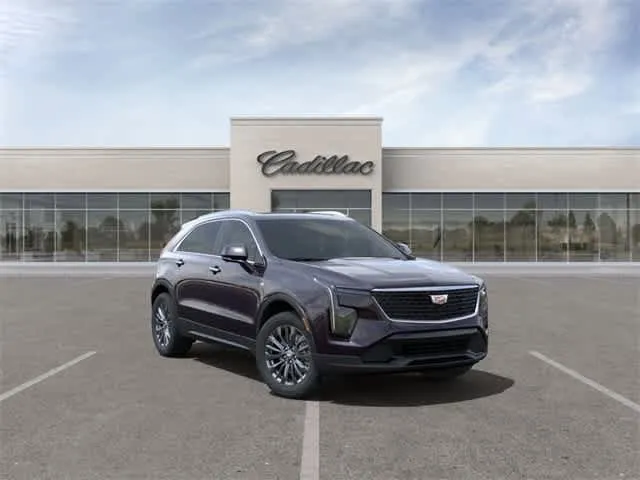 New 2024 Cadillac XT4 Luxury w/ Cold Weather Package