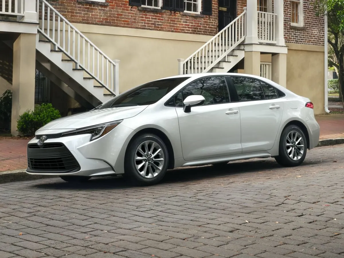 New 2024 Toyota Corolla SE