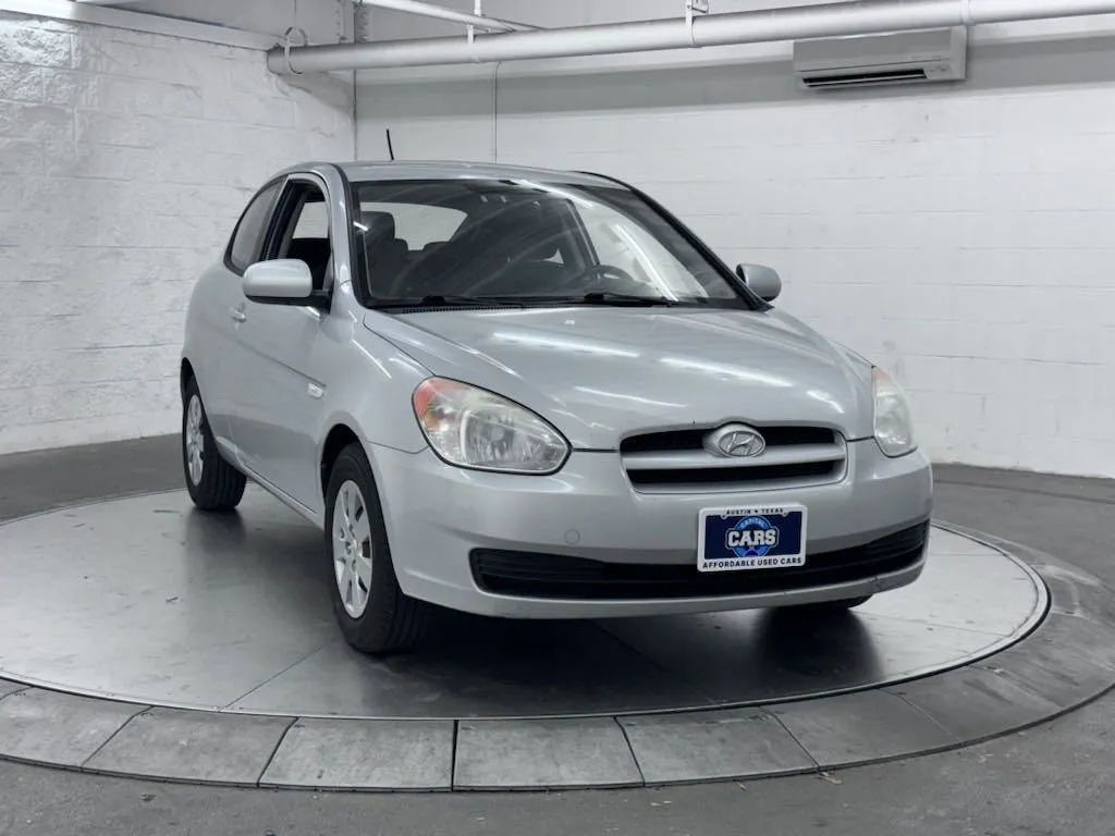 Used 2011 Hyundai Accent GS w/ Premium Pkg 3