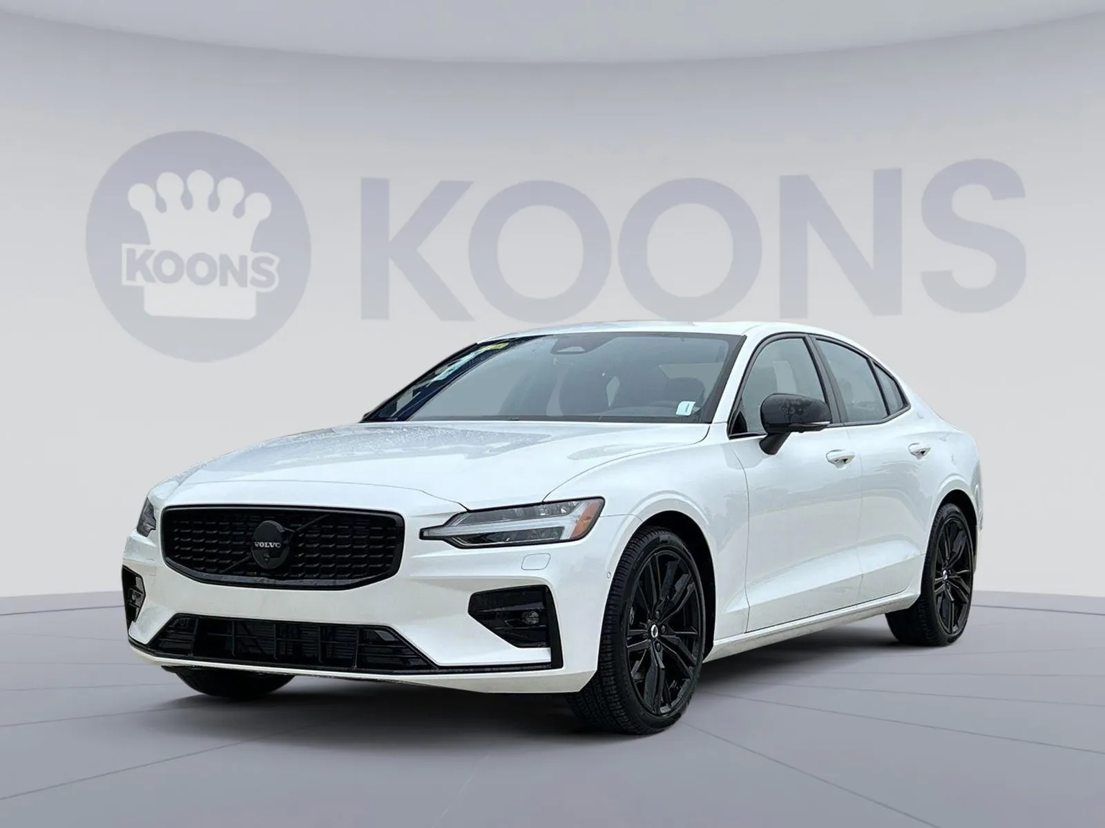 New 2024 Volvo XC40 B5 Core w/ Protection Package Premier