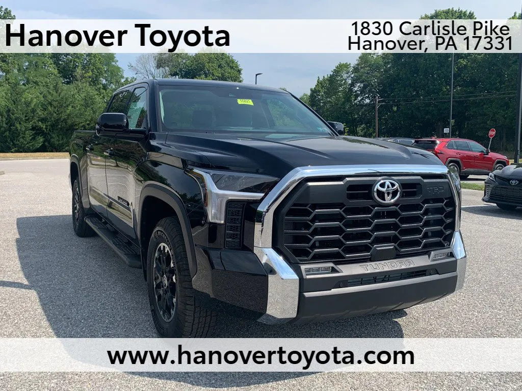 New 2024 Toyota Tacoma SR5
